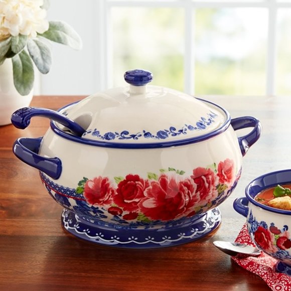 Pioneer Woman Frontier Rose Cobalt 3.17-Quart Soup Tureen with Ladle - Picture 2 of 7